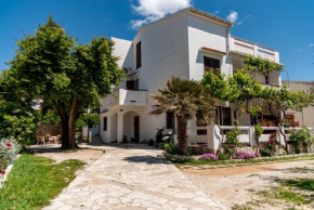 Apartments Nenad & Marija, Pag
